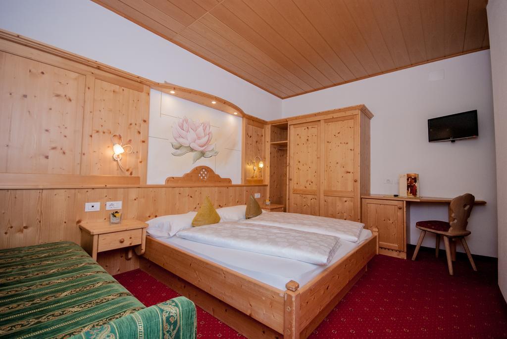 Loewe Dolomites Hotel ซานกานดิโด ภายนอก รูปภาพ
