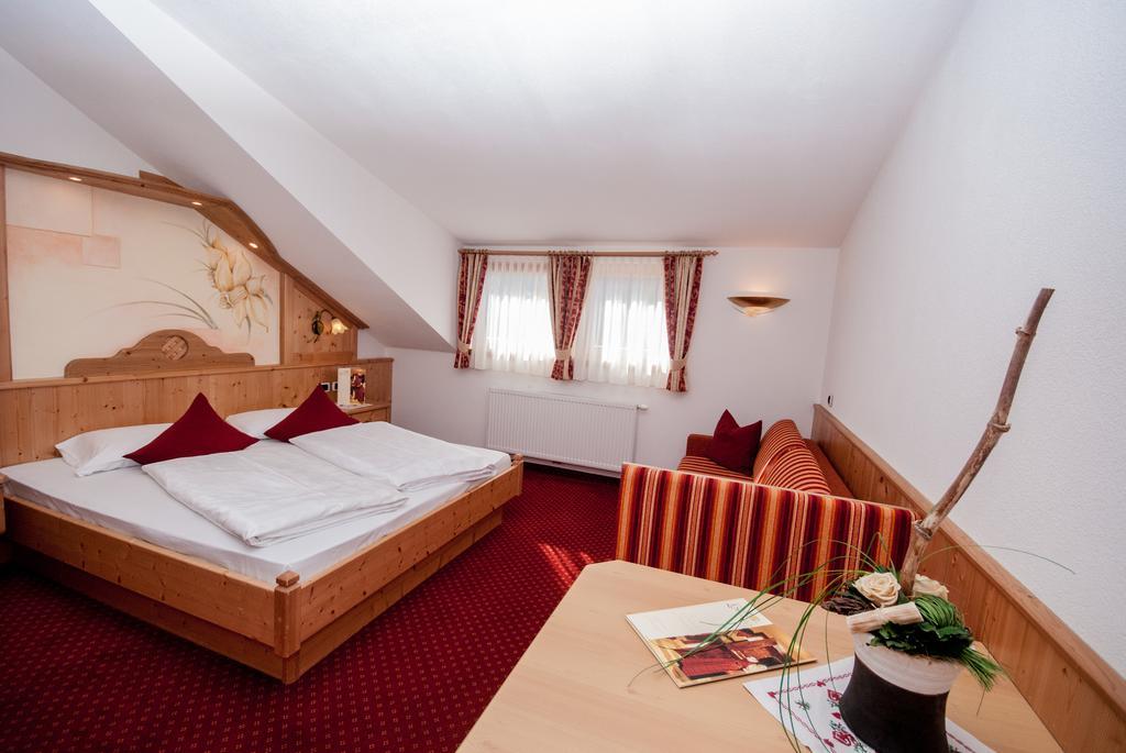 Loewe Dolomites Hotel ซานกานดิโด ภายนอก รูปภาพ